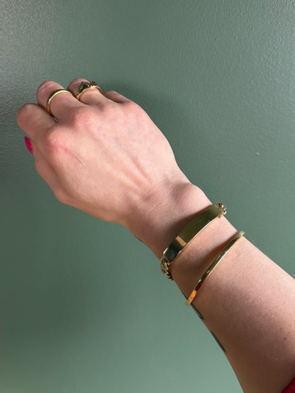 Vintage Plain 14k Gold Hinged Bangle Bracelet - Picture 8 of 9